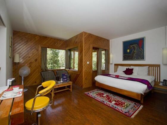 OYO Premium Circuit House Road Manali - Photo2
