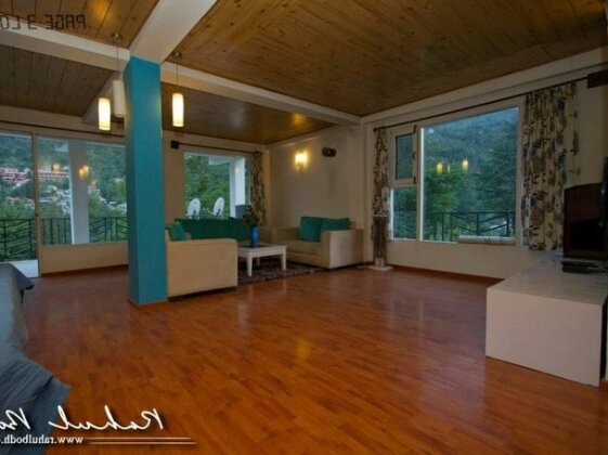 Page 3 Lodge - Photo4
