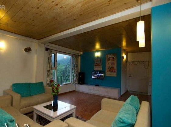 Page 3 Lodge - Photo5