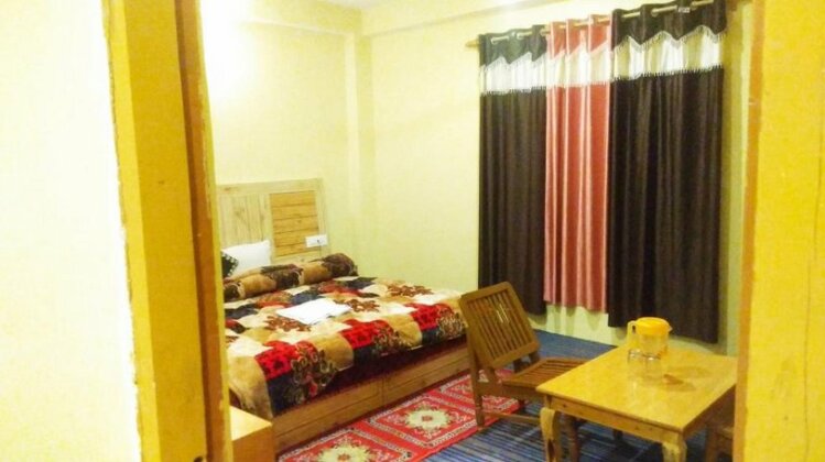 Simsa view cottage Manali - Photo5