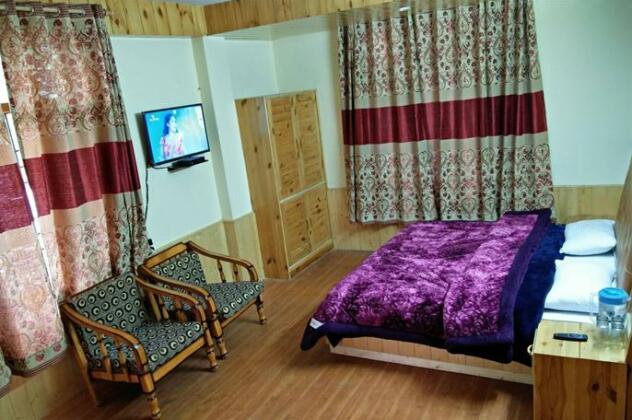 The Solitaire Hotel - Photo2