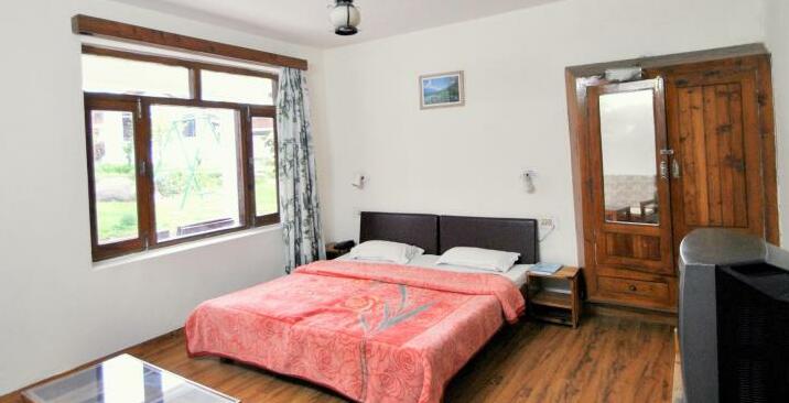 Tourist Hotel Manali - Photo4