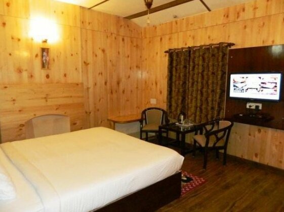 Woodrock Hotel - Photo4