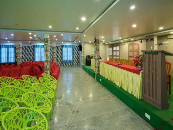 OYO 4678 Greens Residency - Photo2
