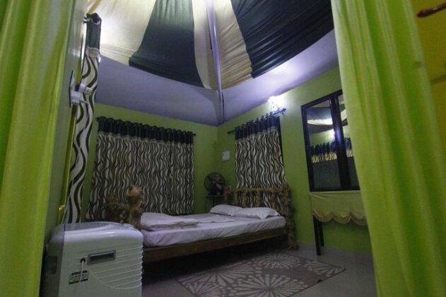 Pugmarks Jungle Lodge - Photo4