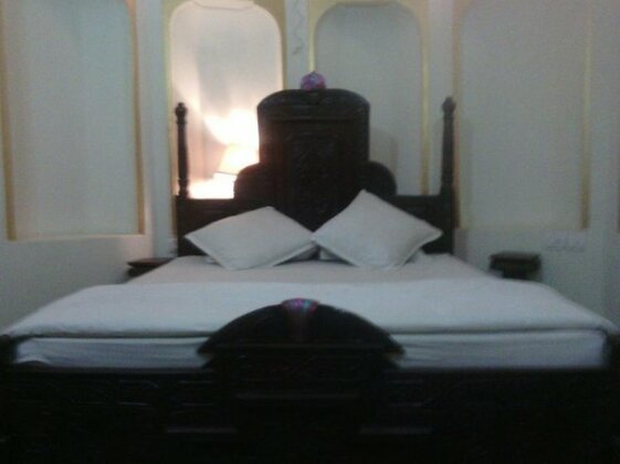 Hotel Royal Rest - Photo2