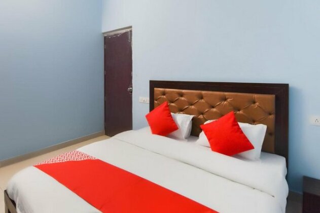 OYO 65912 Hotel Food Mania - Photo5