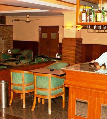 The Regent Palms Hotel - Photo5