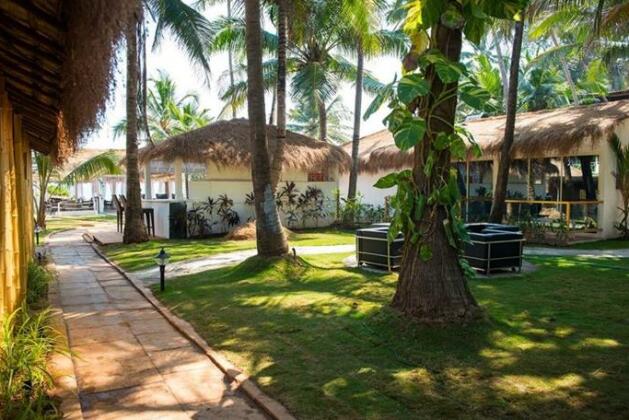 FabHotel Ashwem Beach resort hotel - Photo2