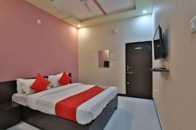 OYO 37298 Hotel Ocean - Photo2