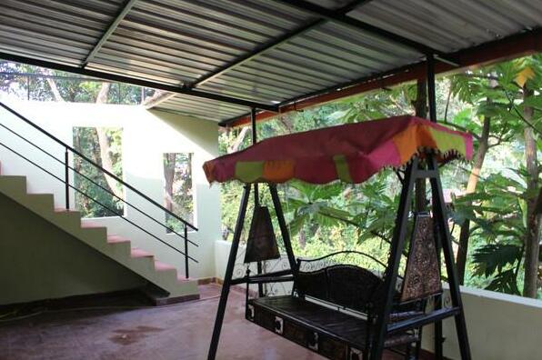 Christa Jyothi Home Stay - Photo5
