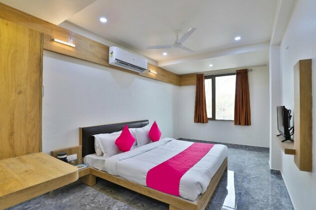SPOT ON 29336 Hotel Sangam - Photo5
