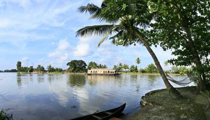 Our Land Backwater Resort - Photo2