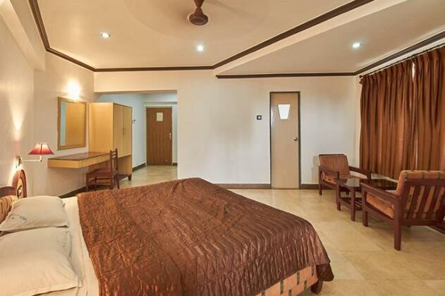 Om Shiv Hotel - Photo4