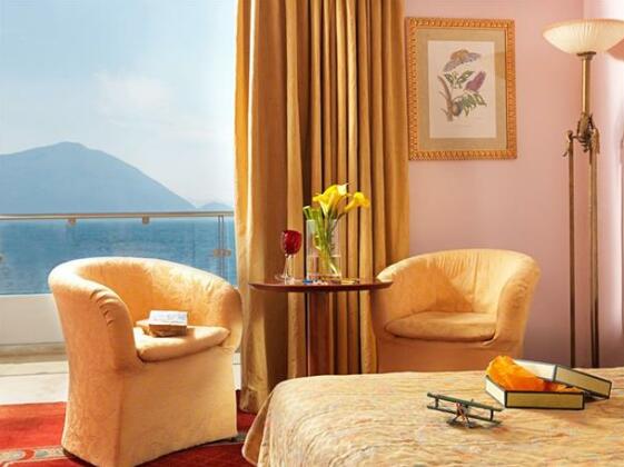 Omega Beach Resort - Photo3