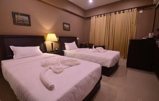 Seasons Hotel & Spa - Photo2