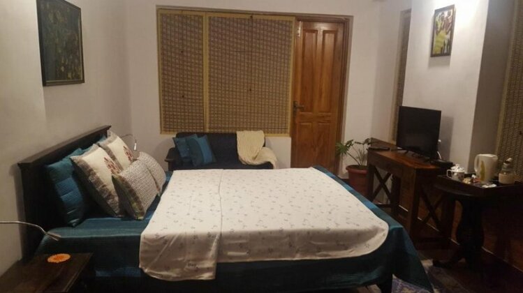 Khanabadosh - Photo3