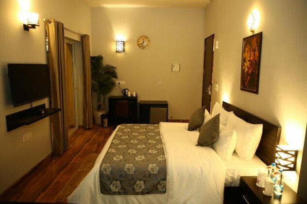 Anandam Clarks Inn Suites Vrindavan - Photo3