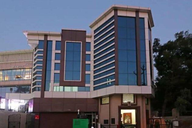 Hotel Royale Palace Mathura
