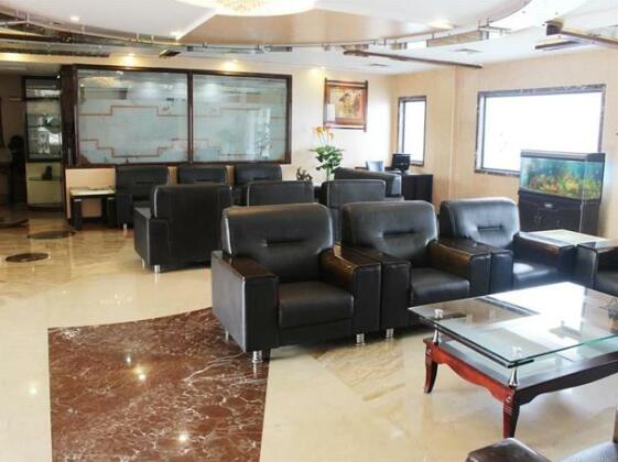 OYO Premium Masani Road - Photo3