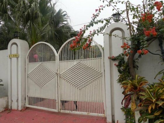 Green Serene Adobe Meerut - Photo2