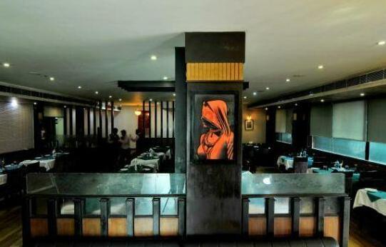 Hotel Empress Court - Photo5