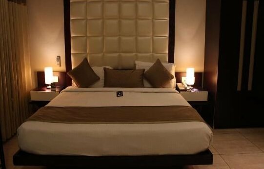 Hotel Samrat Heavens - Photo3