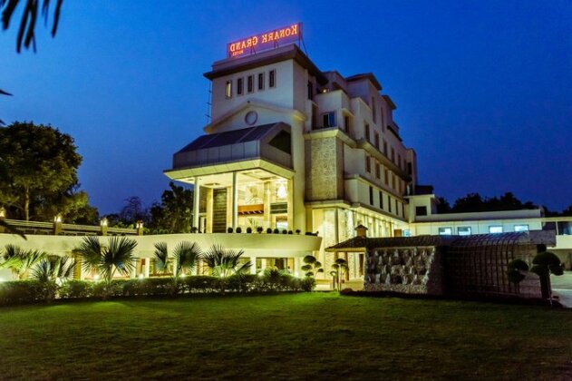 Konark Grand Hotel - Photo2