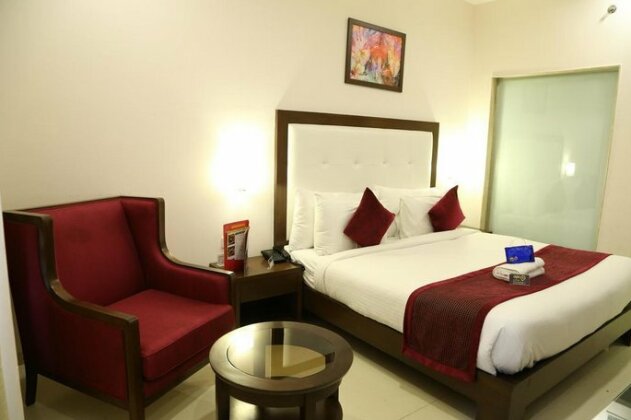 OYO Premium IVY Hospital - Photo3