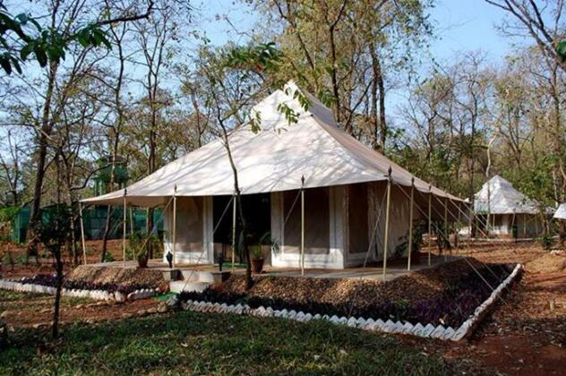 Dudhsagar Spa Resort - Photo5