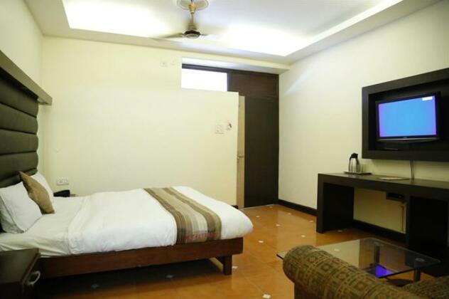 Hotel Taj Inn - Photo3