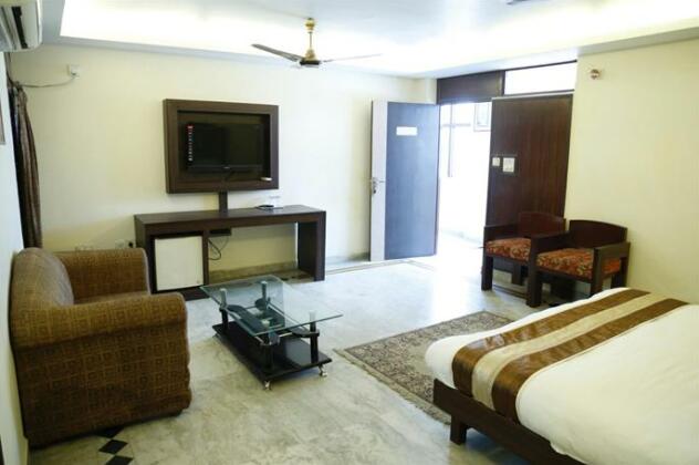 Hotel Taj Inn - Photo4