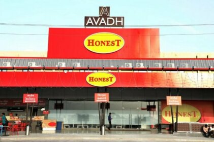 Hotel Avadh Fun Hub
