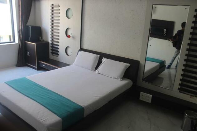 Labh Hotel