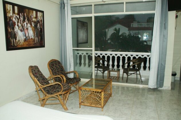 La Vaiencia Beach Resort - Photo2