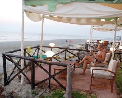 Micasa Beach Resort - Photo3