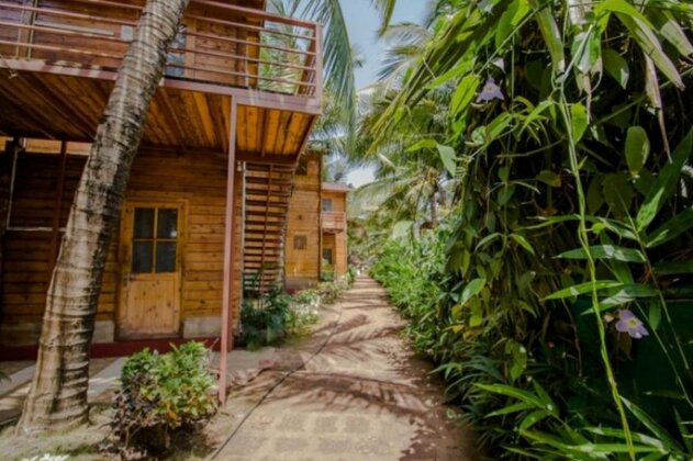 Royal Touch Beach Resort - Photo2