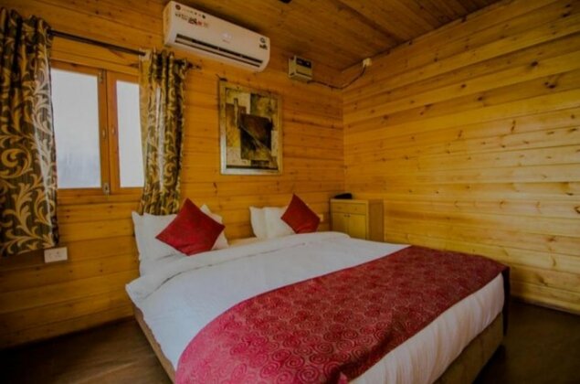 Royal Touch Beach Resort - Photo3