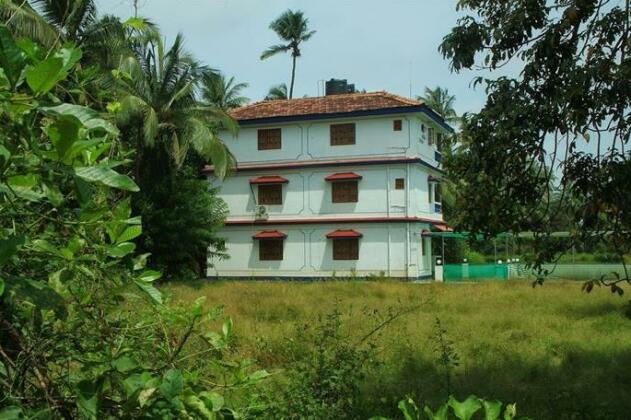 White Pearls Deluxe Guesthouse - Photo2