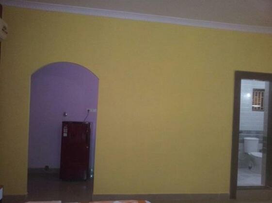 White Pearls Deluxe Guesthouse - Photo3
