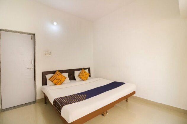 SPOT ON 65754 Hotel Shanti - Photo2