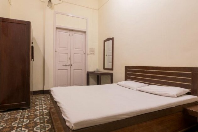 Bed and Breakfast at Colaba - Photo3