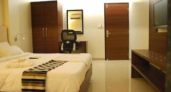 Capital O 791 Hotel Concord Galaxy Mumbai - Photo5