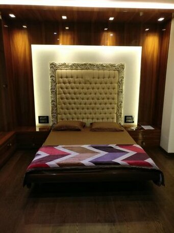 Exclusively Furnished Room