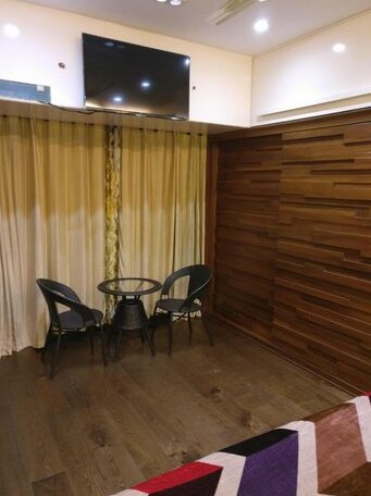 Exclusively Furnished Room - Photo5