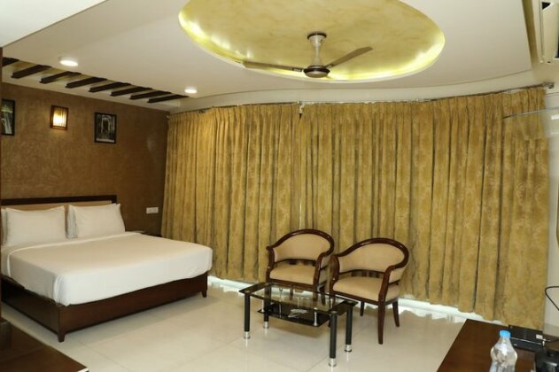 Hotel Anantha Executive Suites - Photo5