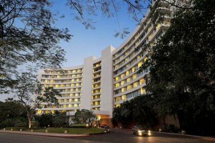 Lakeside Chalet Mumbai - Marriott Executive Apartments