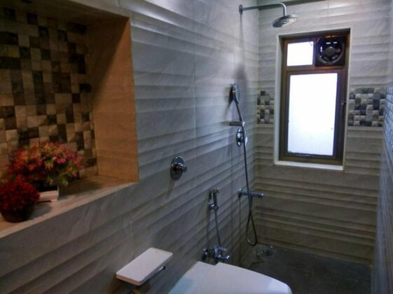 Masters suite @ Juhu - Photo5