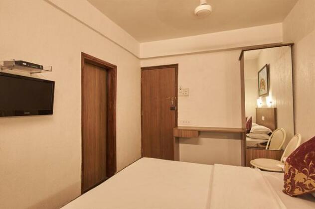 OYO 3958 Hotel Samraj - Photo3
