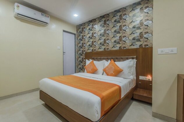 OYO 9996 Hotel Arton Suites in Mumbai, India from 28$, photos, reviews -  zenhotels.com